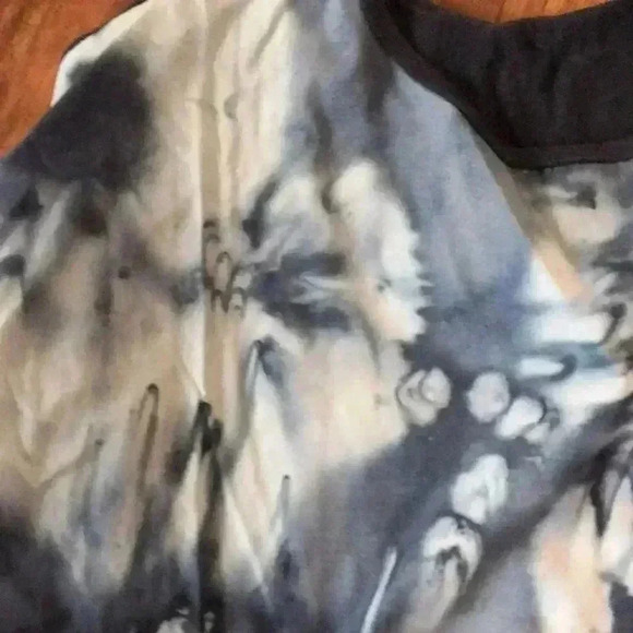 Chico’s size 2, tie dye look shirt with lace trim - Picture 6 of 6